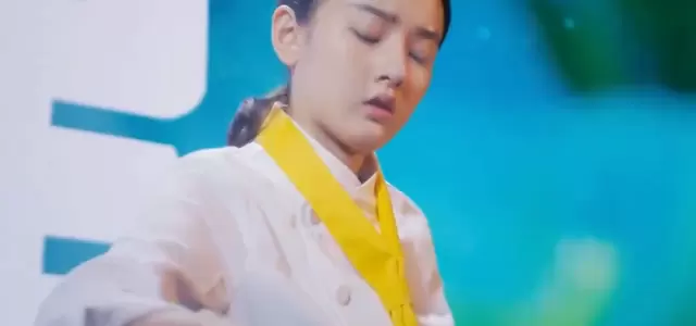 宋祖儿《舌尖上的心跳》厨艺对决片段引观众补剧 _ 现场图