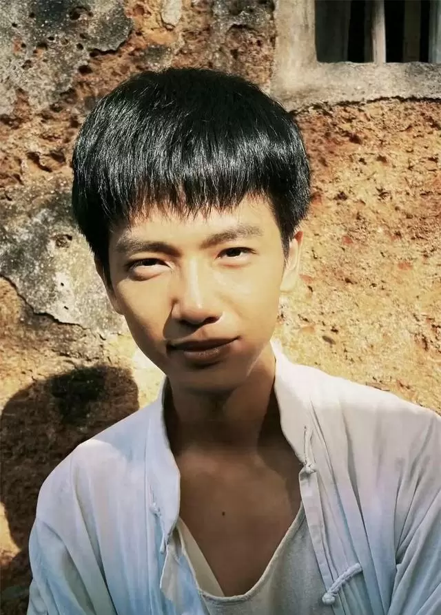 王彦桐出演《给阿嬤的情书》诠释潮汕侨批精神 _ 情报图 王彦桐出演《给阿嬤的情书》诠释潮汕侨批精神 _ 情报图