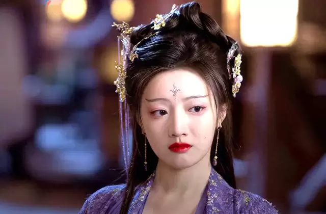 《长月烬明》花絮出圈片段确认为白鹿饰演的叶夕雾出场戏 _ 情报图